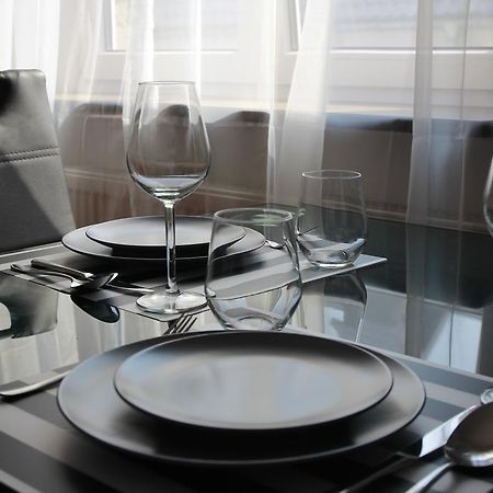 M&M Centrum Apartments Poznan Ngoại thất bức ảnh